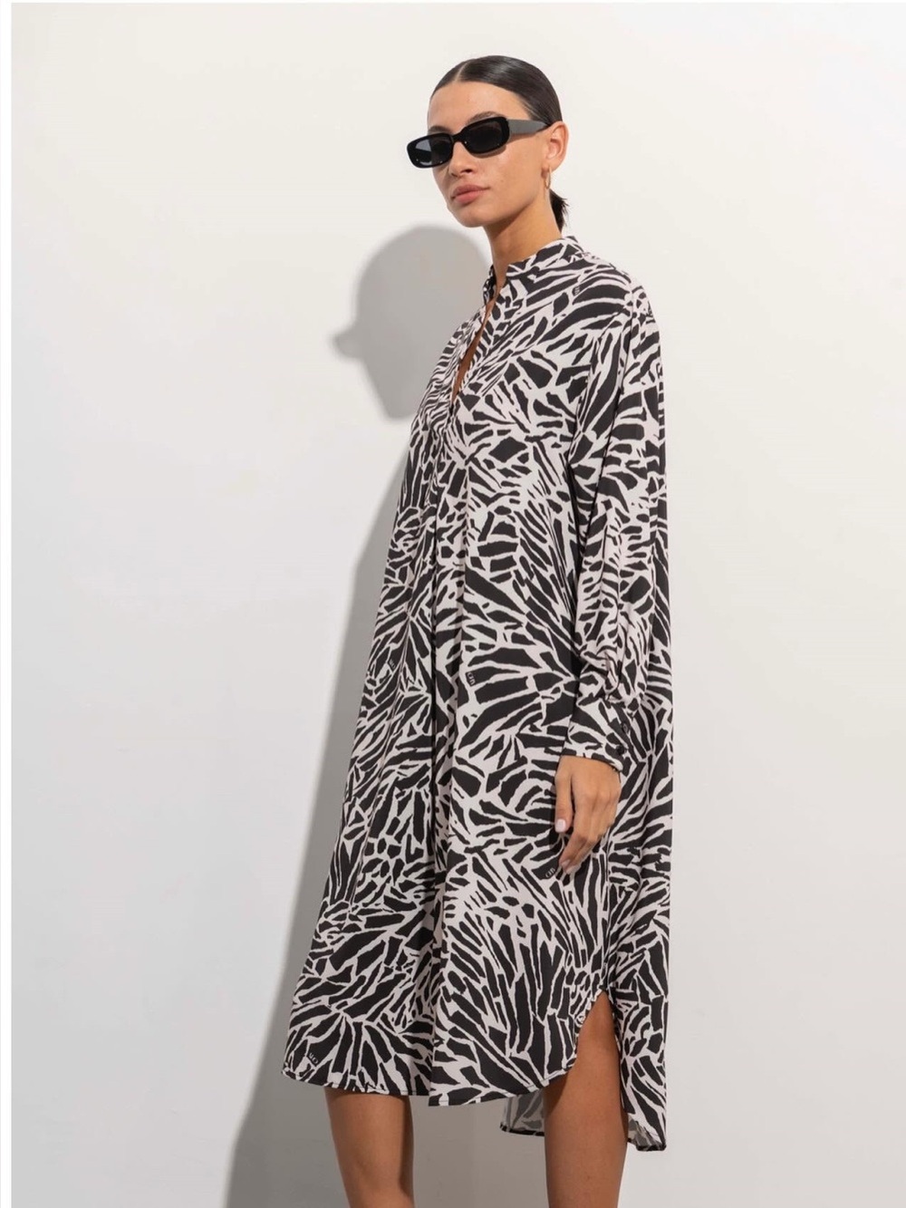 H&M Lyocell Airy Black Patterned Midi Maxi Oversized Dress Size Large